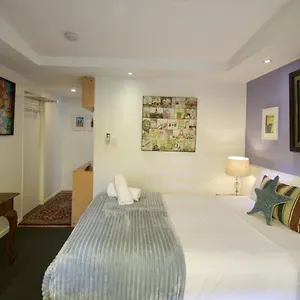 Hideaway Noosa Men Only Resort Peregian Beach