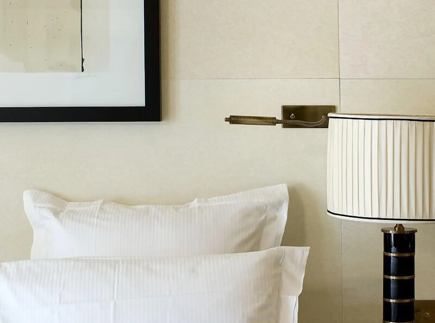 Hotel Montaigne Paris